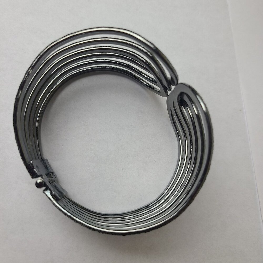 Antiqued Silver/Pewter-Tone Hammered Metal Wire Cuff Bracelet Fashion OSFM - Picture 3 of 9